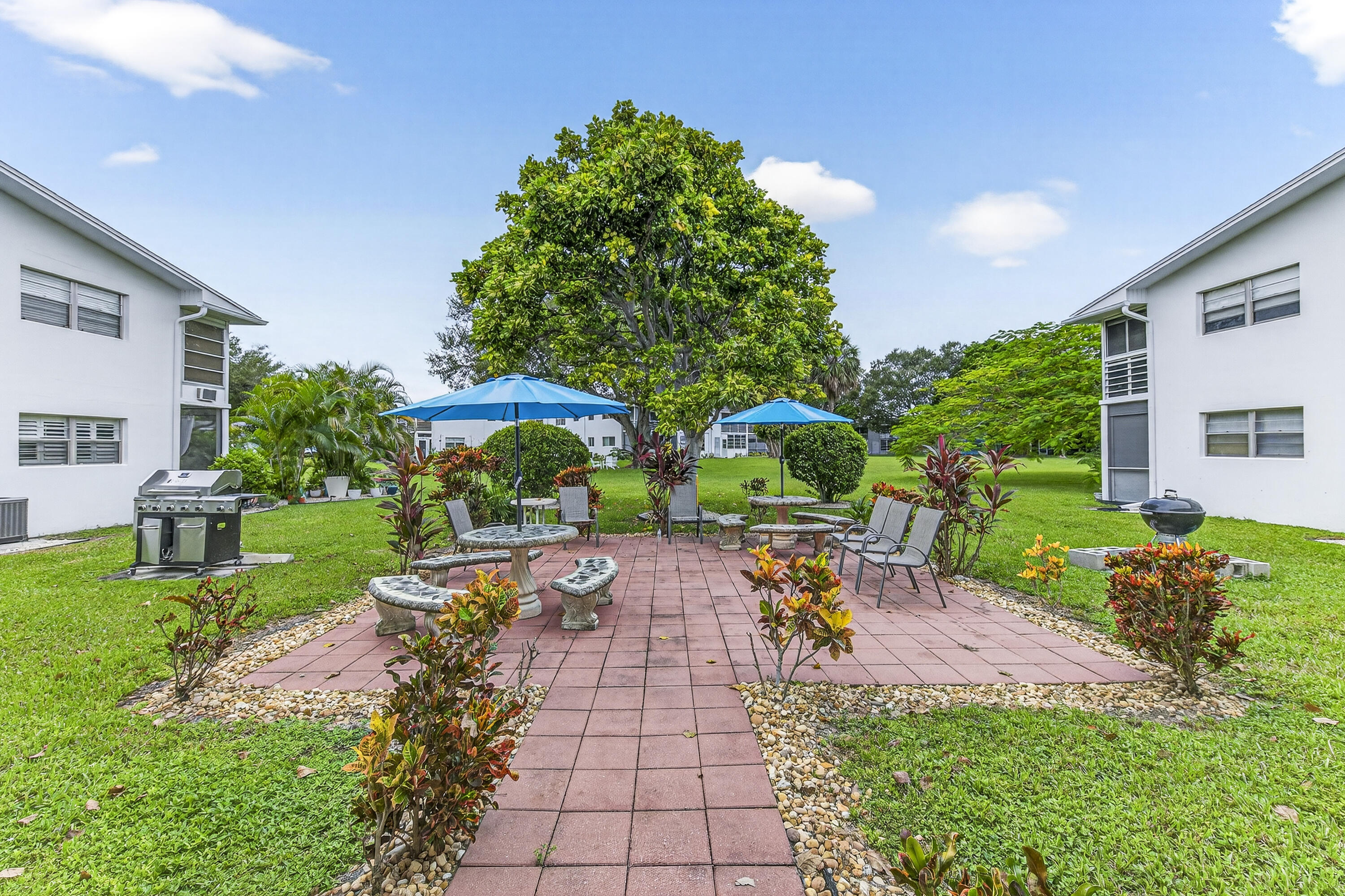 NEWPORT I CONDO - Residential