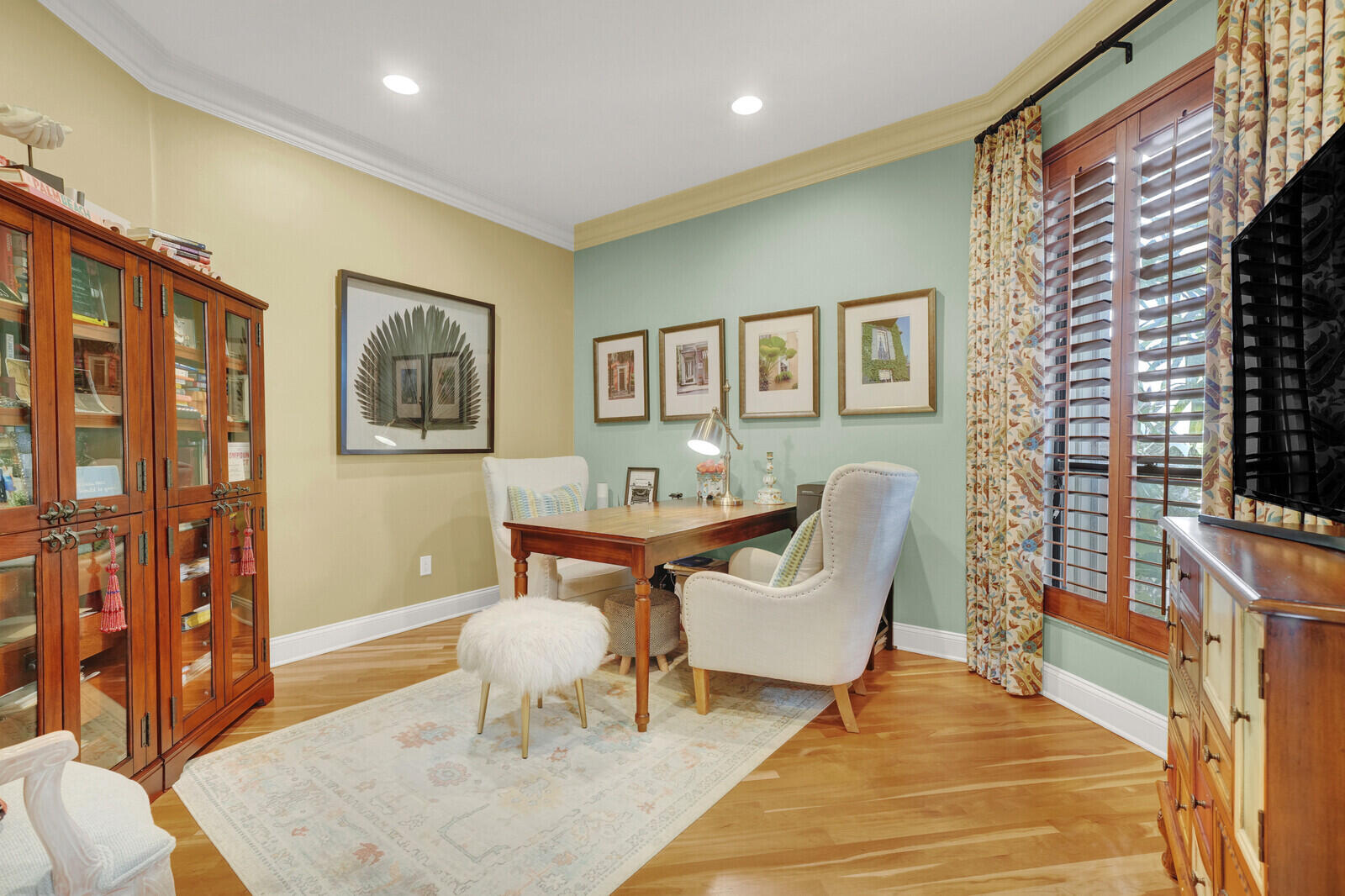 CARILLON CONDO - Residential