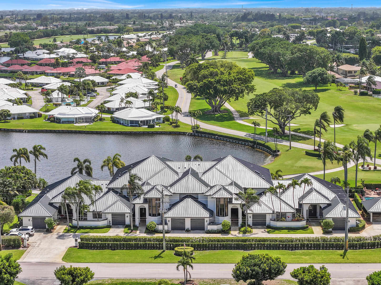 CARILLON CONDO - Residential