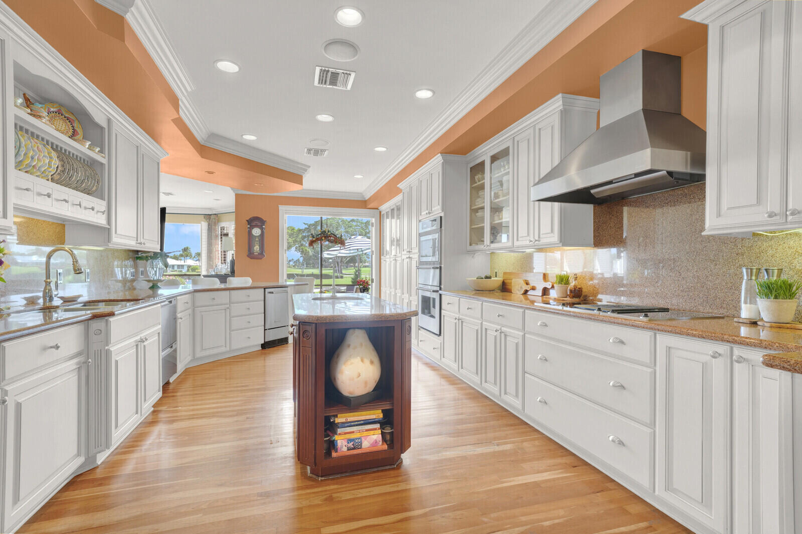 CARILLON CONDO - Residential