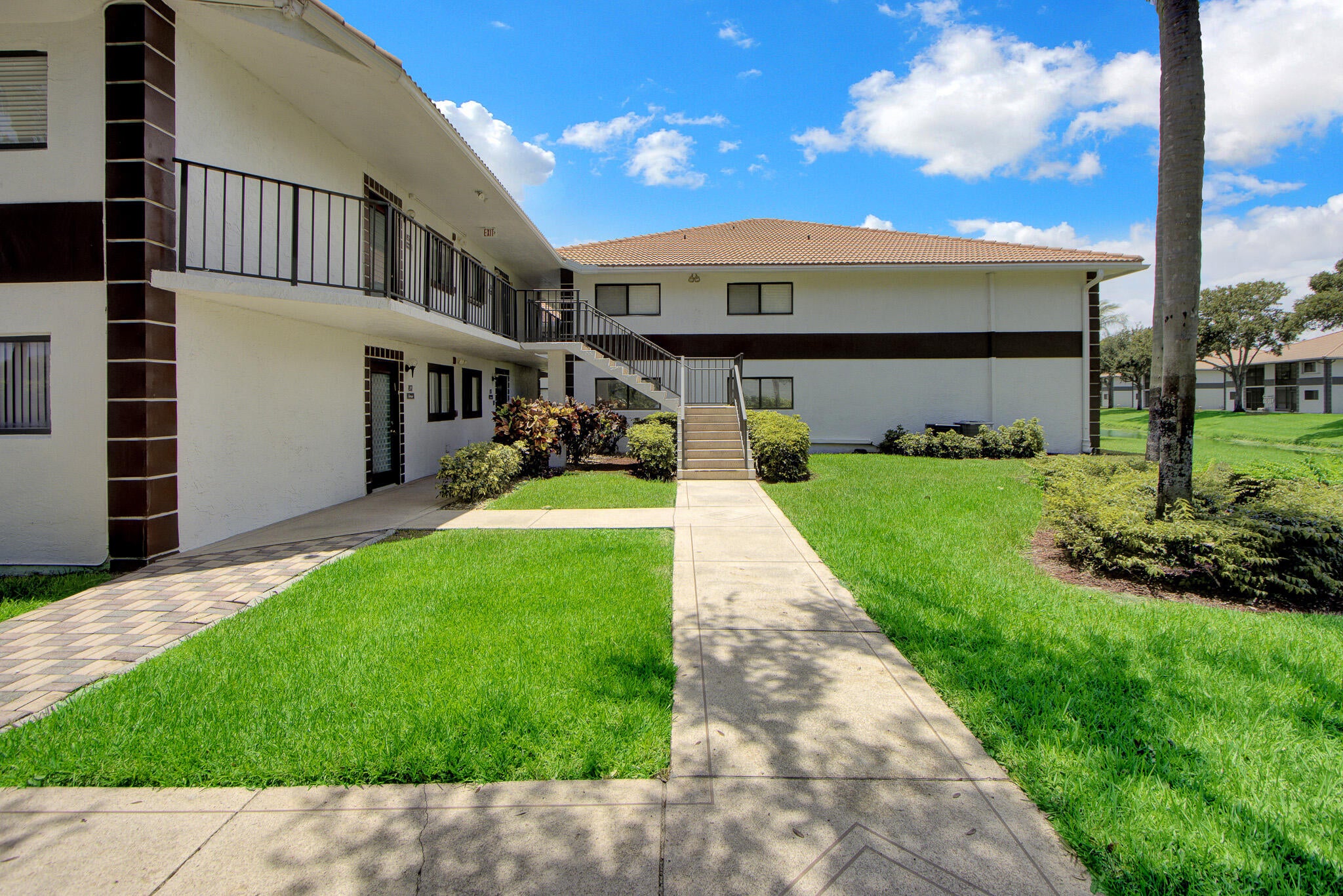 15451 Pembridge Drive 206, Delray Beach FL 33484