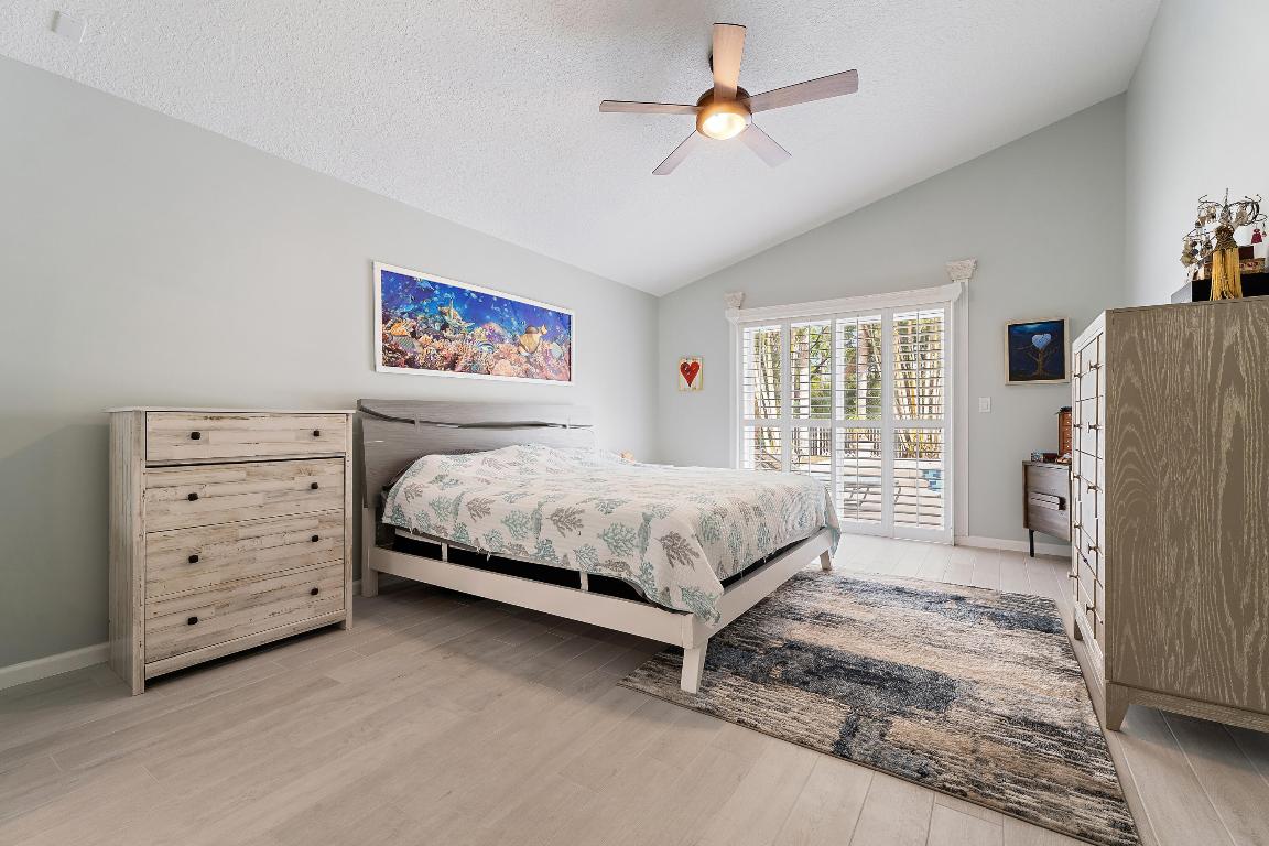 WILLOUGHBY (AKA WILLOUGHBY GLEN) - Residential