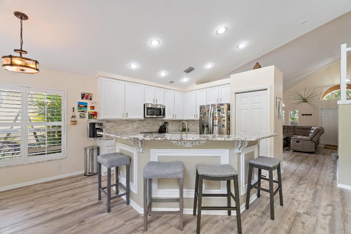 WILLOUGHBY (AKA WILLOUGHBY GLEN) - Residential