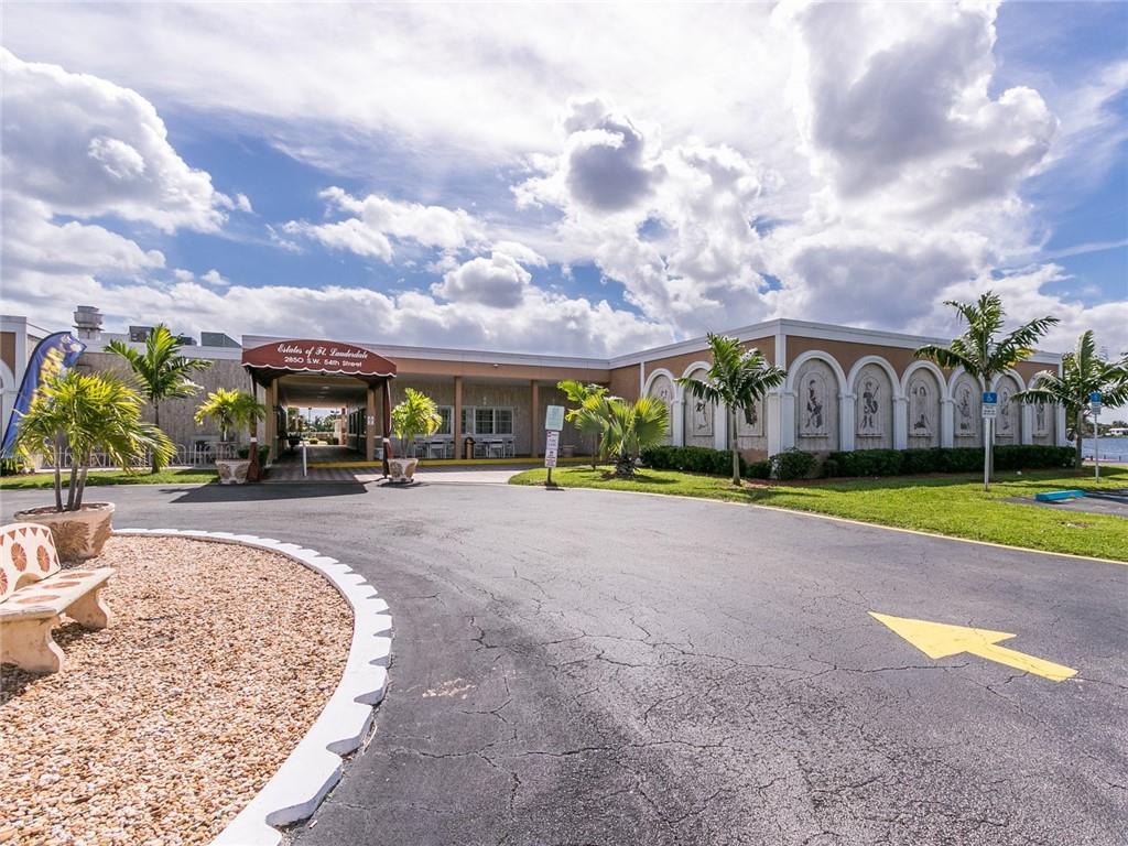 Ravenswood Estates & Mari - Residential