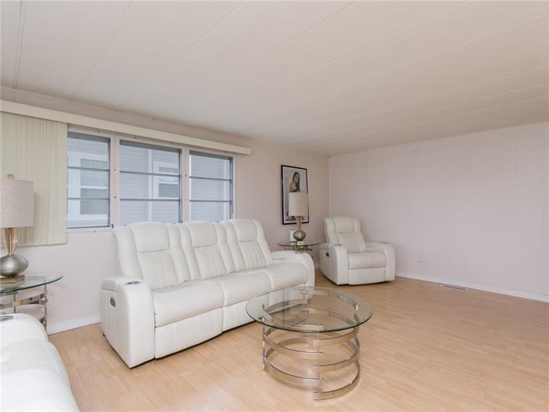 Ravenswood Estates & Mari - Residential