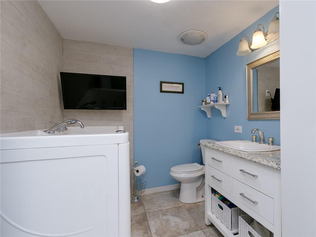 Ravenswood Estates & Mari - Residential