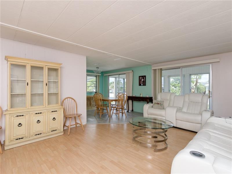 Ravenswood Estates & Mari - Residential