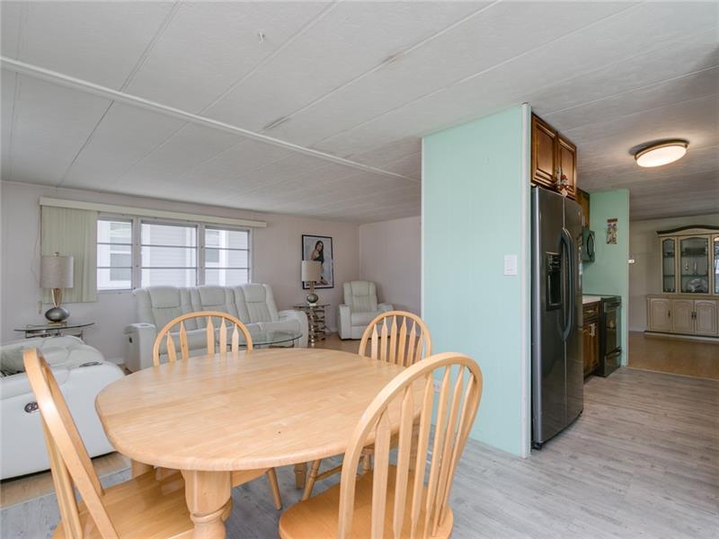 Ravenswood Estates & Mari - Residential