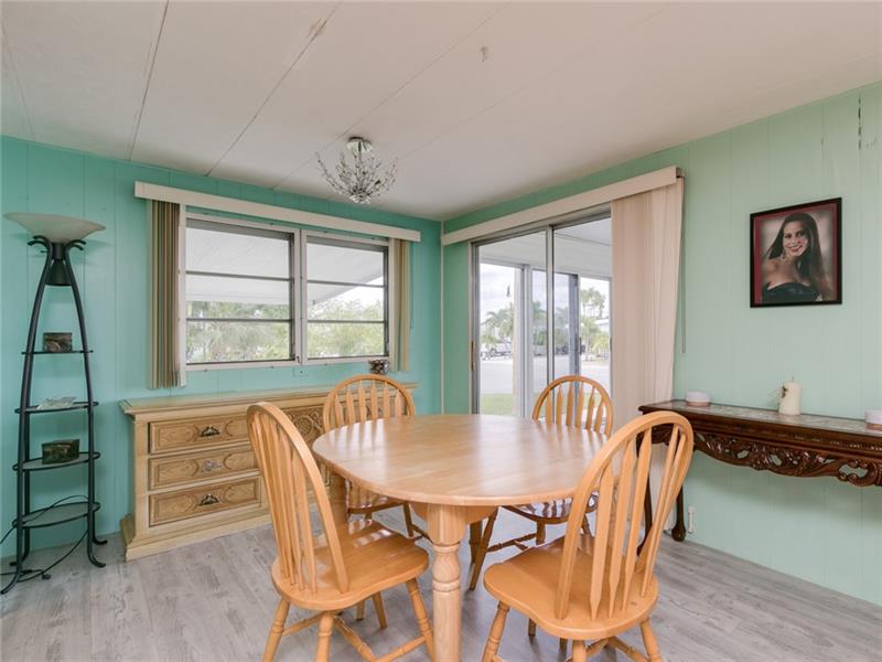 Ravenswood Estates & Mari - Residential