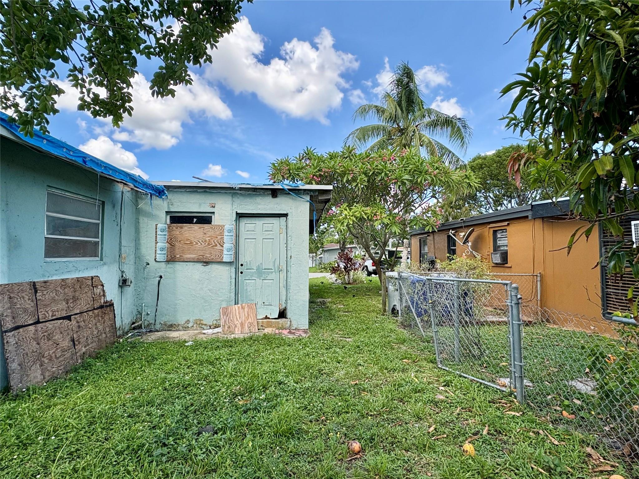 730 NW 17th Ter