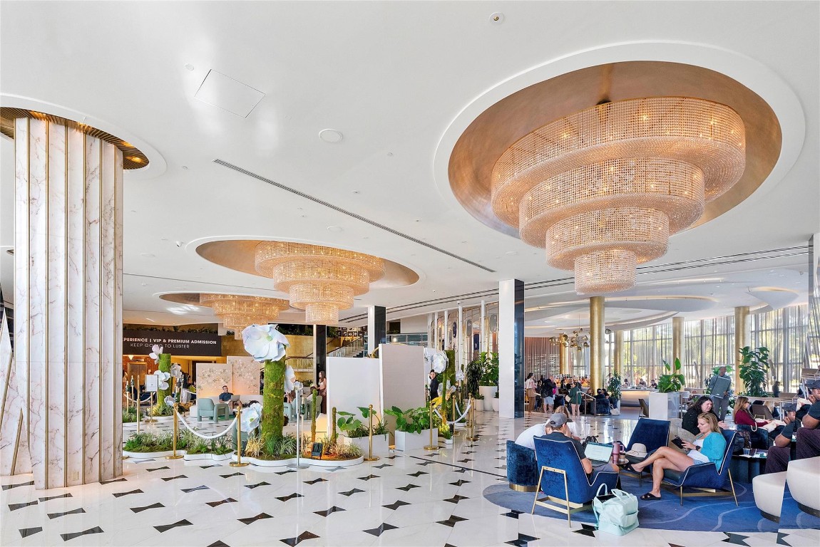 Fontainebleau - Residential