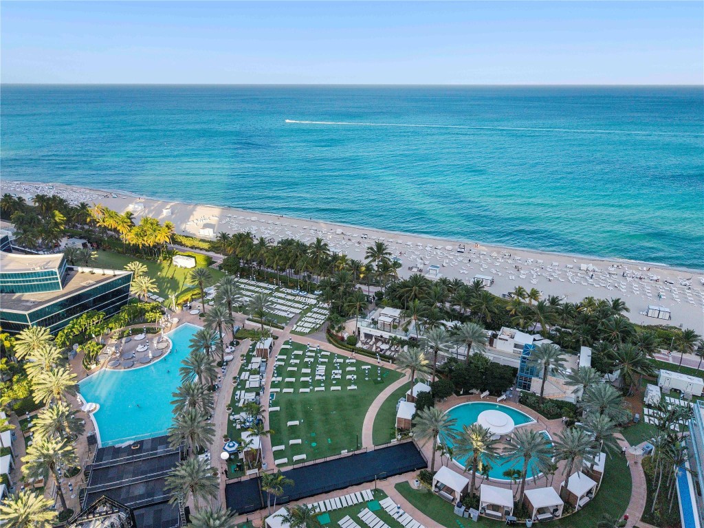 Fontainebleau - Residential