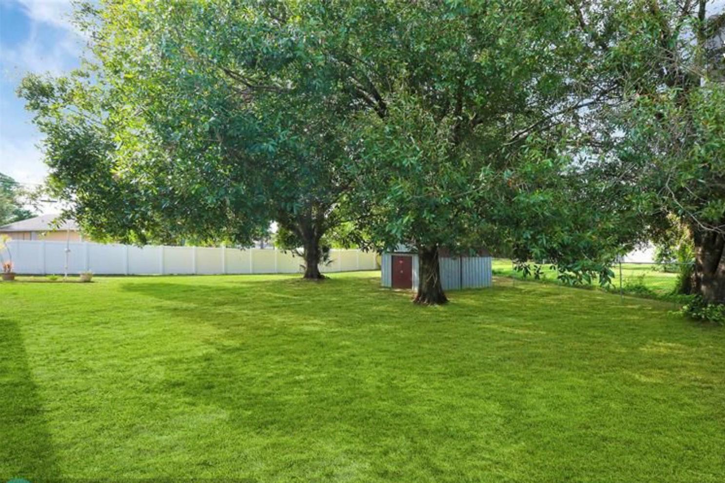 PORT ST LUCIE SECTION 11 - Residential