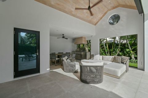 A home in Jupiter Inlet Colony