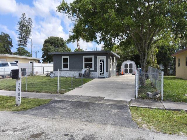 Photo of 2502 NW 7th Street, Pompano Beach, FL 33069 (MLS # B26092395)