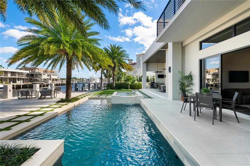 Lauderdale Harbors - Residential