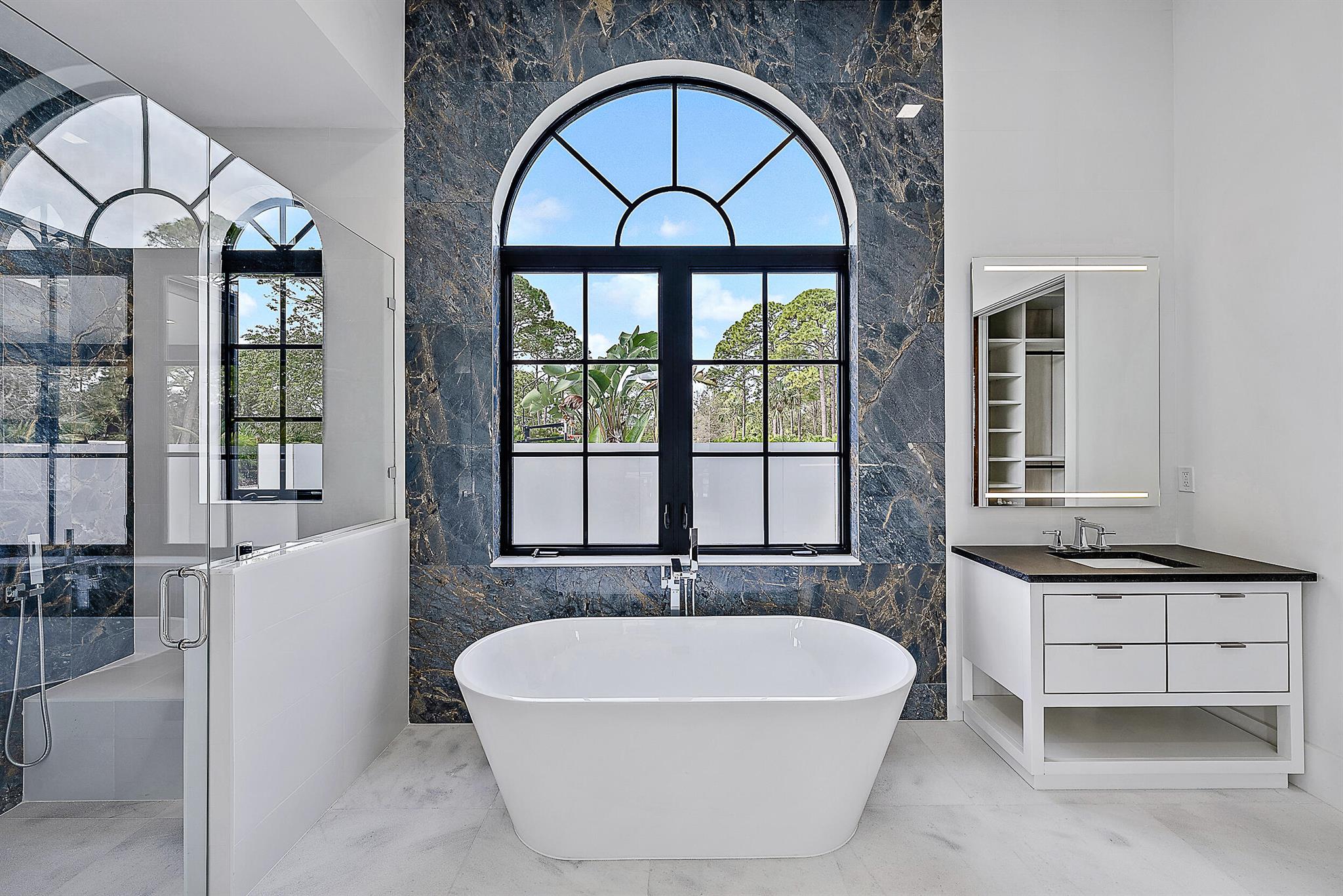 Jupiter - Island Country - Residential