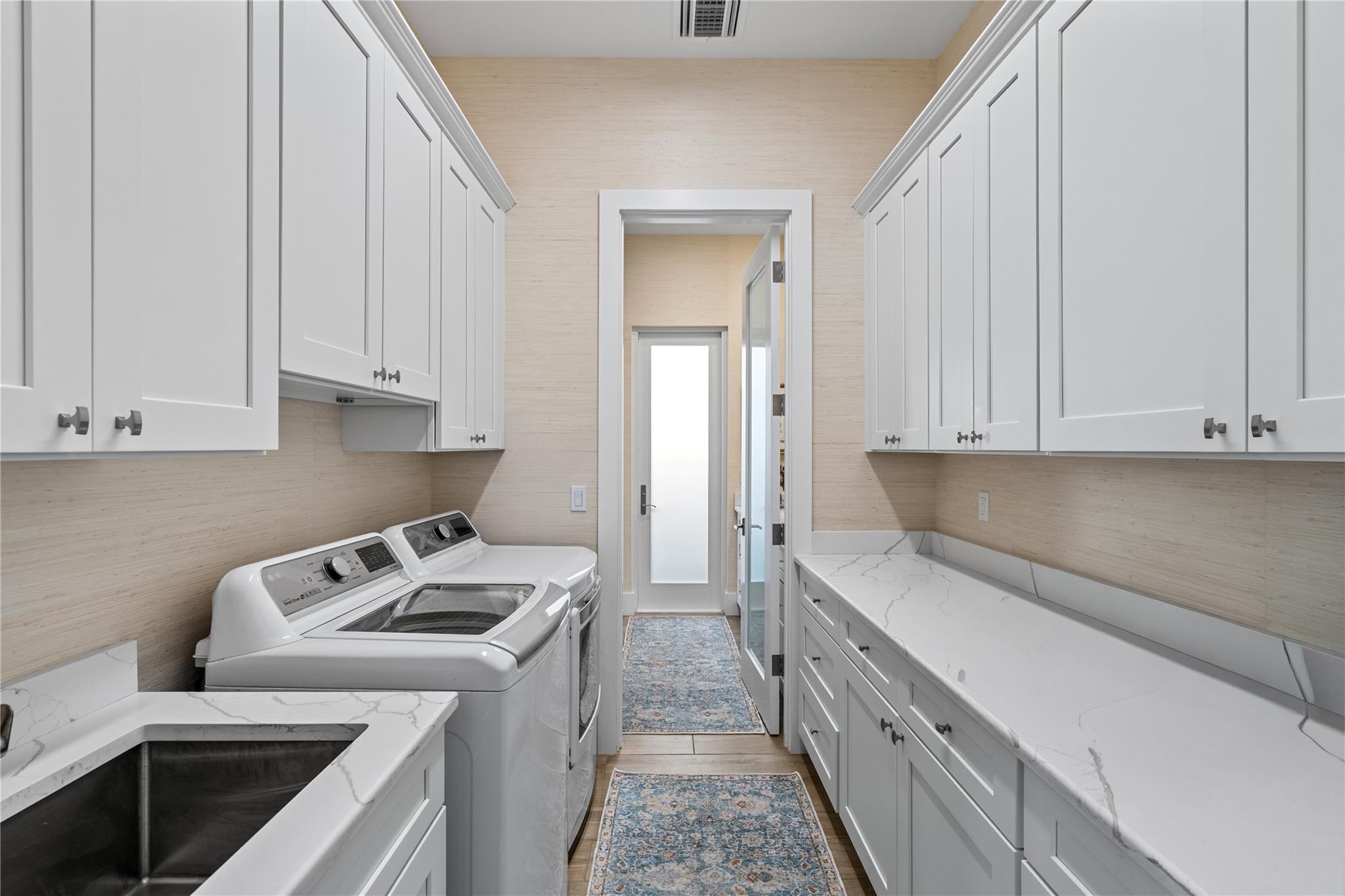 The Cove 2nd Sec 33-27 B - Residential