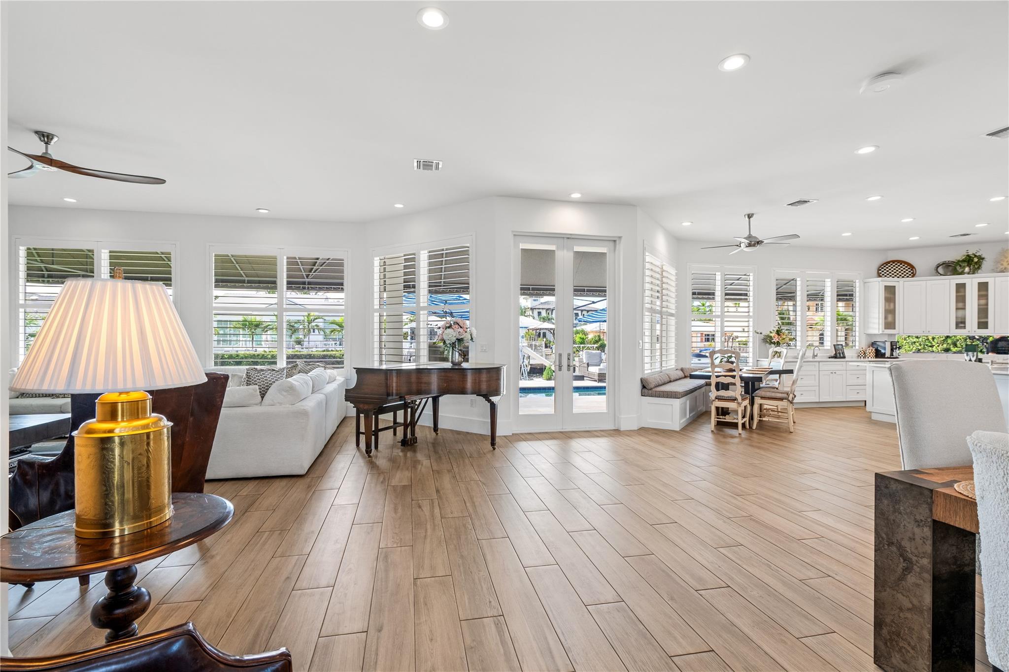 The Cove 2nd Sec 33-27 B - Residential