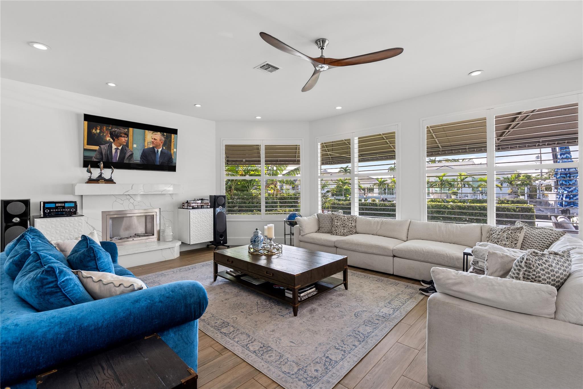 The Cove 2nd Sec 33-27 B - Residential