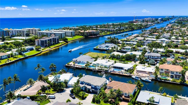 1580 SE 8TH ST, DEERFIELD BEACH, FL 33441 - Image 9247f886abc032a9345c6bef030ed129/3354557727