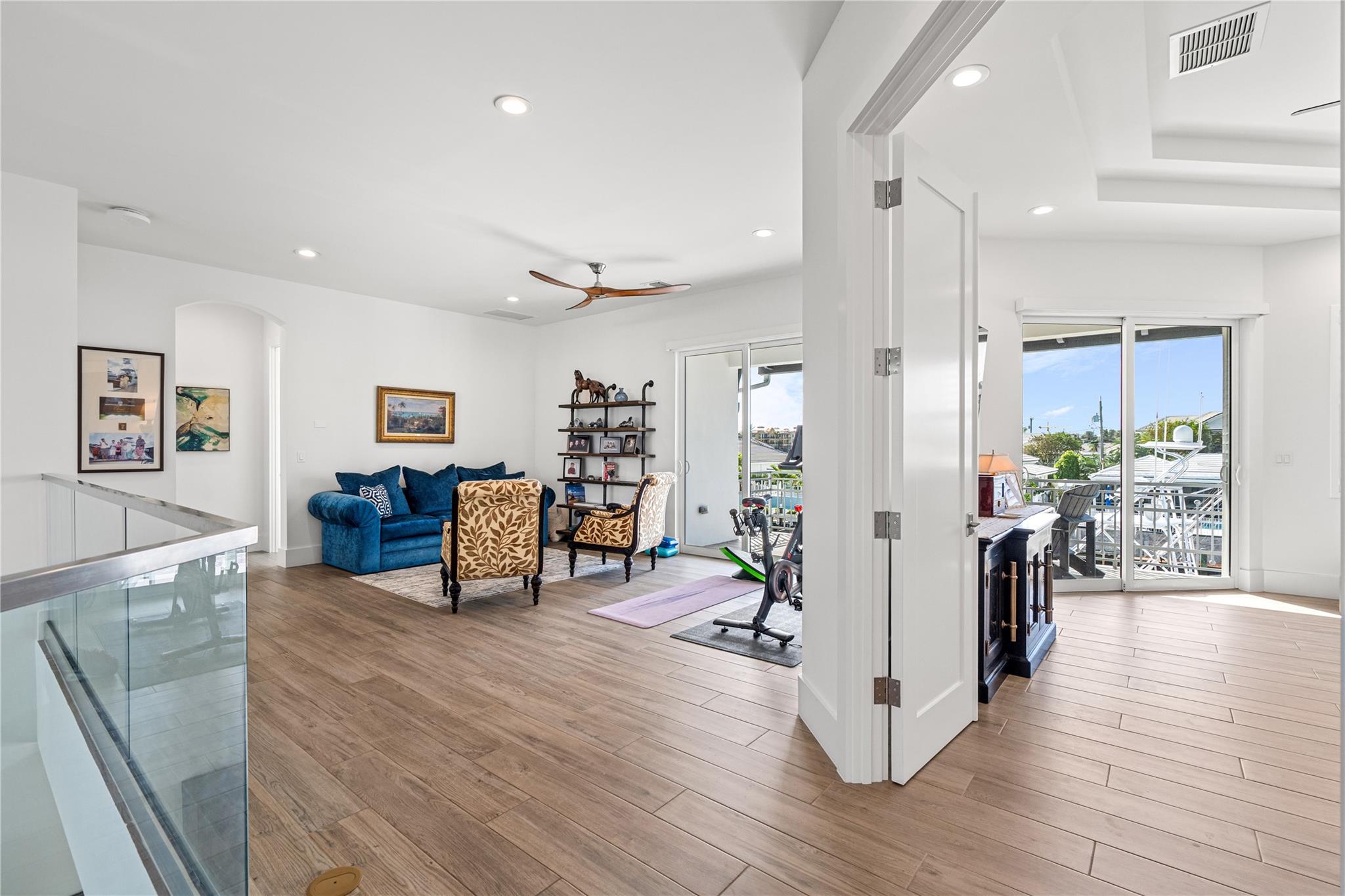 The Cove 2nd Sec 33-27 B - Residential