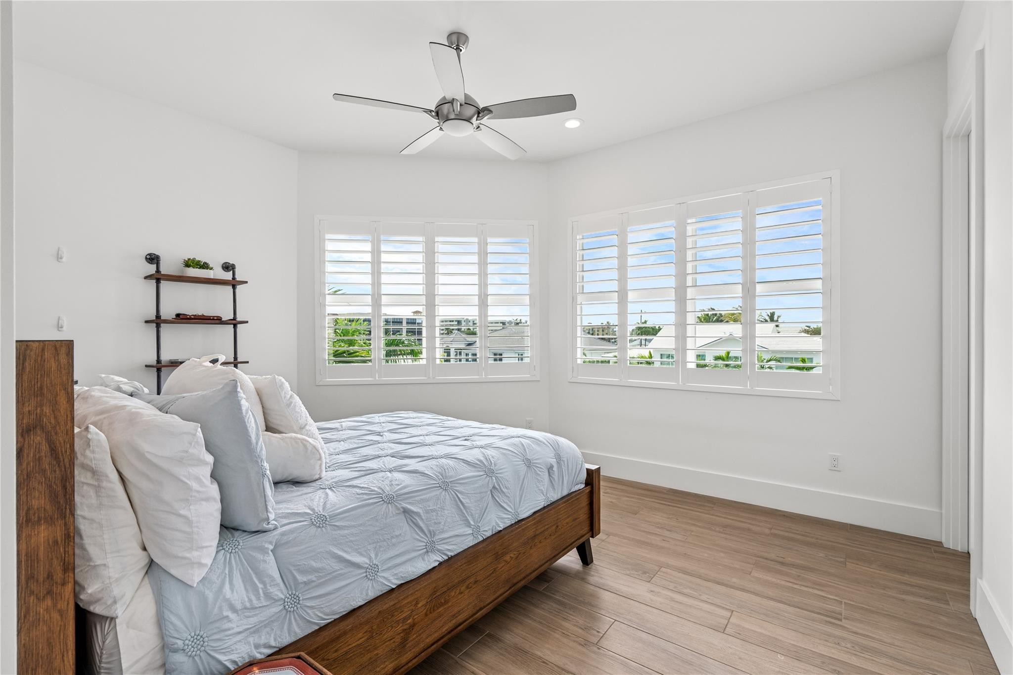 The Cove 2nd Sec 33-27 B - Residential