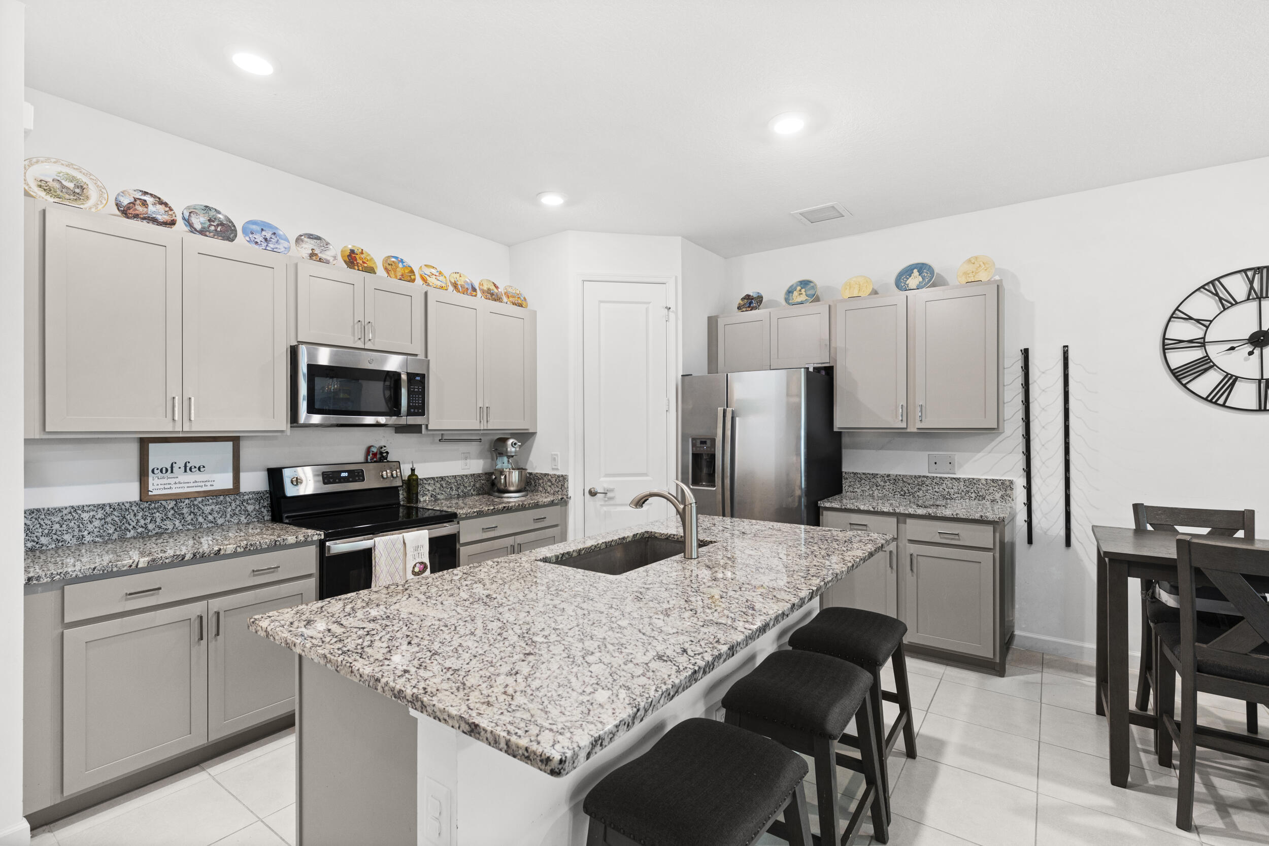 MEDITERRANEA - Residential