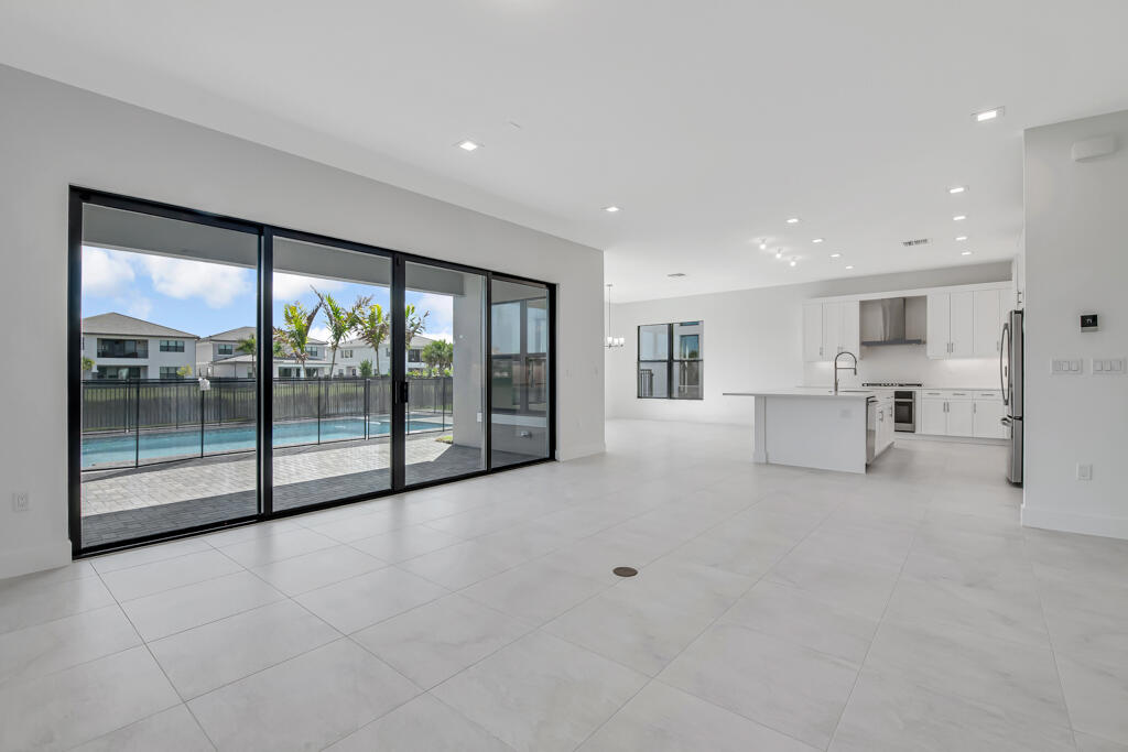 APEX AVENIR - Residential