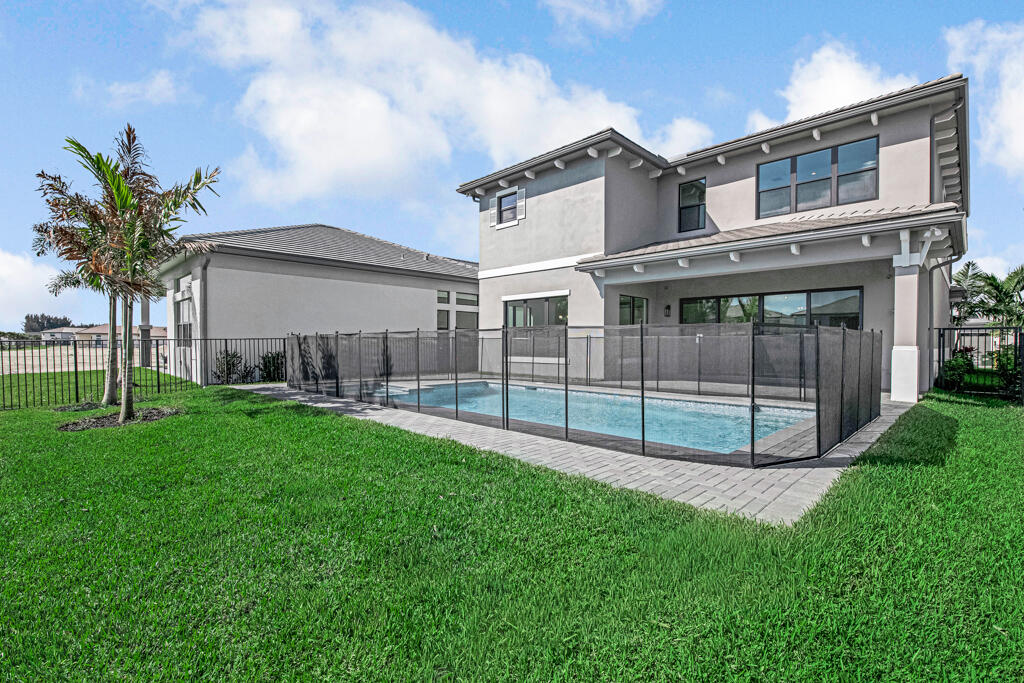 APEX AVENIR - Residential