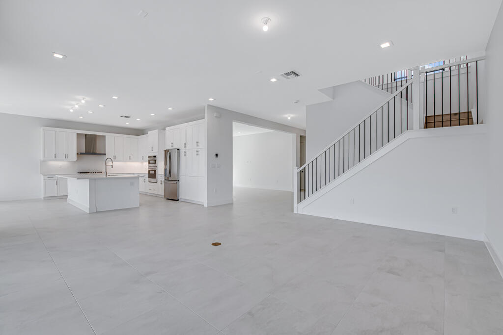 APEX AVENIR - Residential