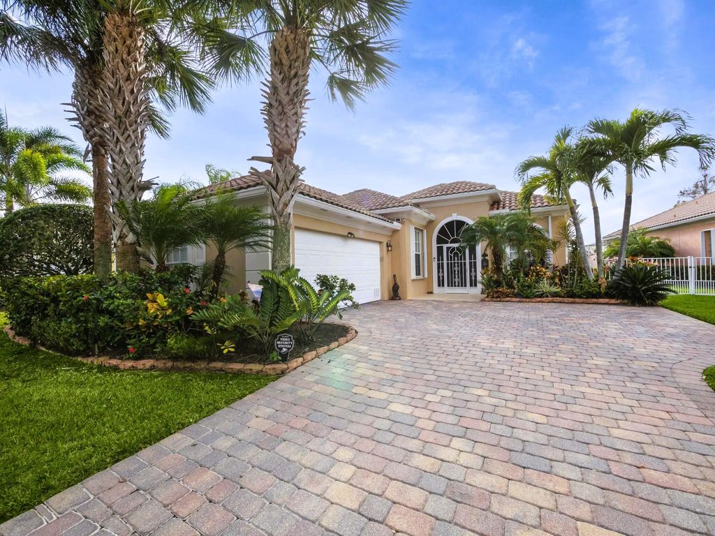 Photo of 12331 SW Keating Drive, Port Saint Lucie, FL 34987 (MLS # R10947920)