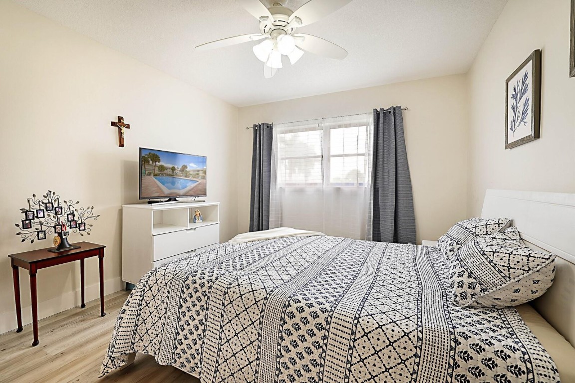 Lighthouse Point Garden - Residential