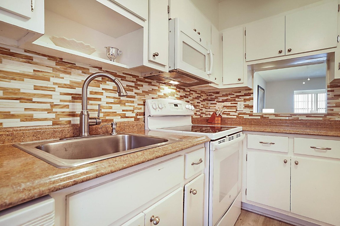 Lighthouse Point Garden - Residential