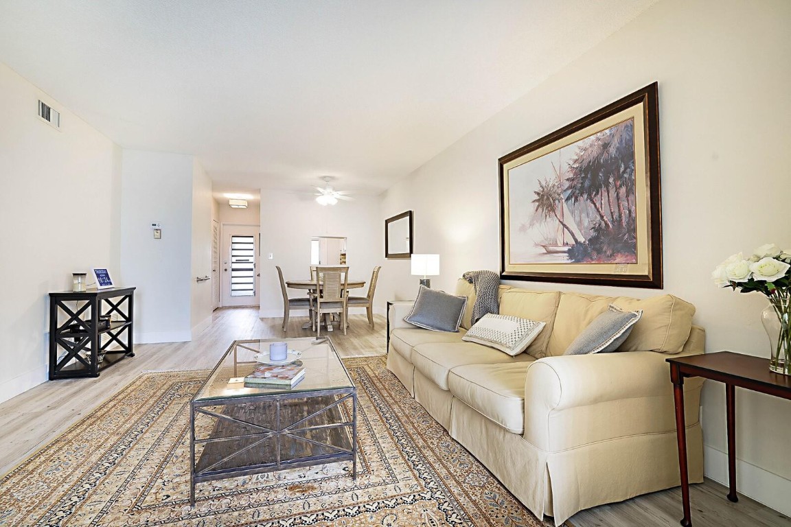 Lighthouse Point Garden - Residential