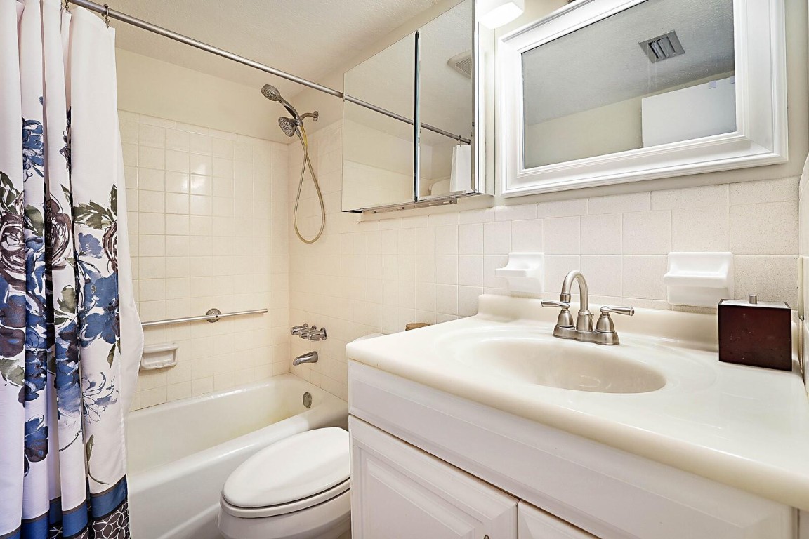 Lighthouse Point Garden - Residential