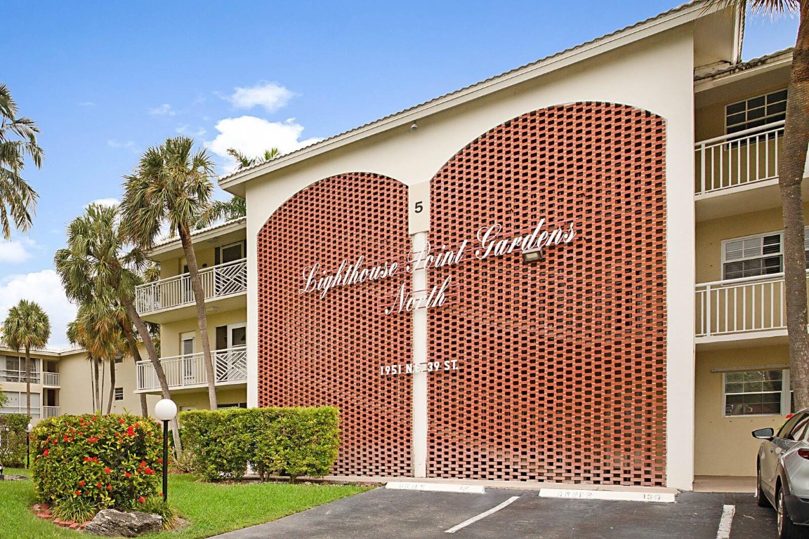 Lighthouse Point Garden - Residential