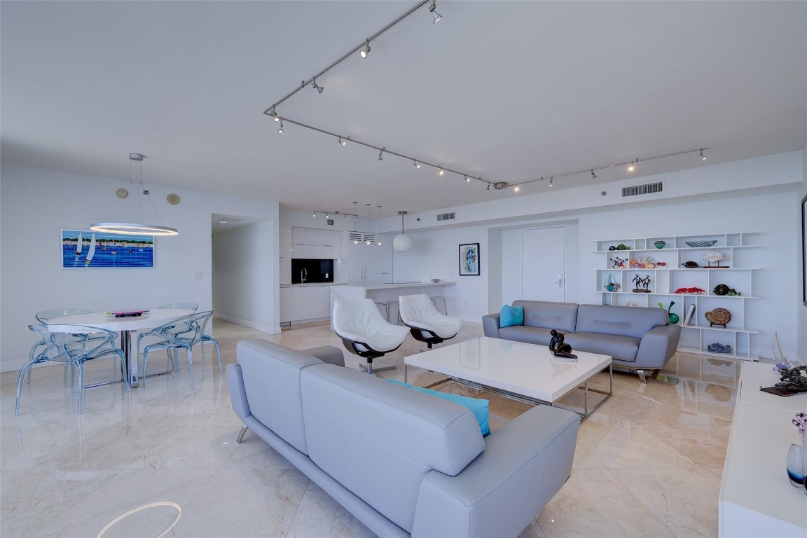 Beach Club Condo - Residential