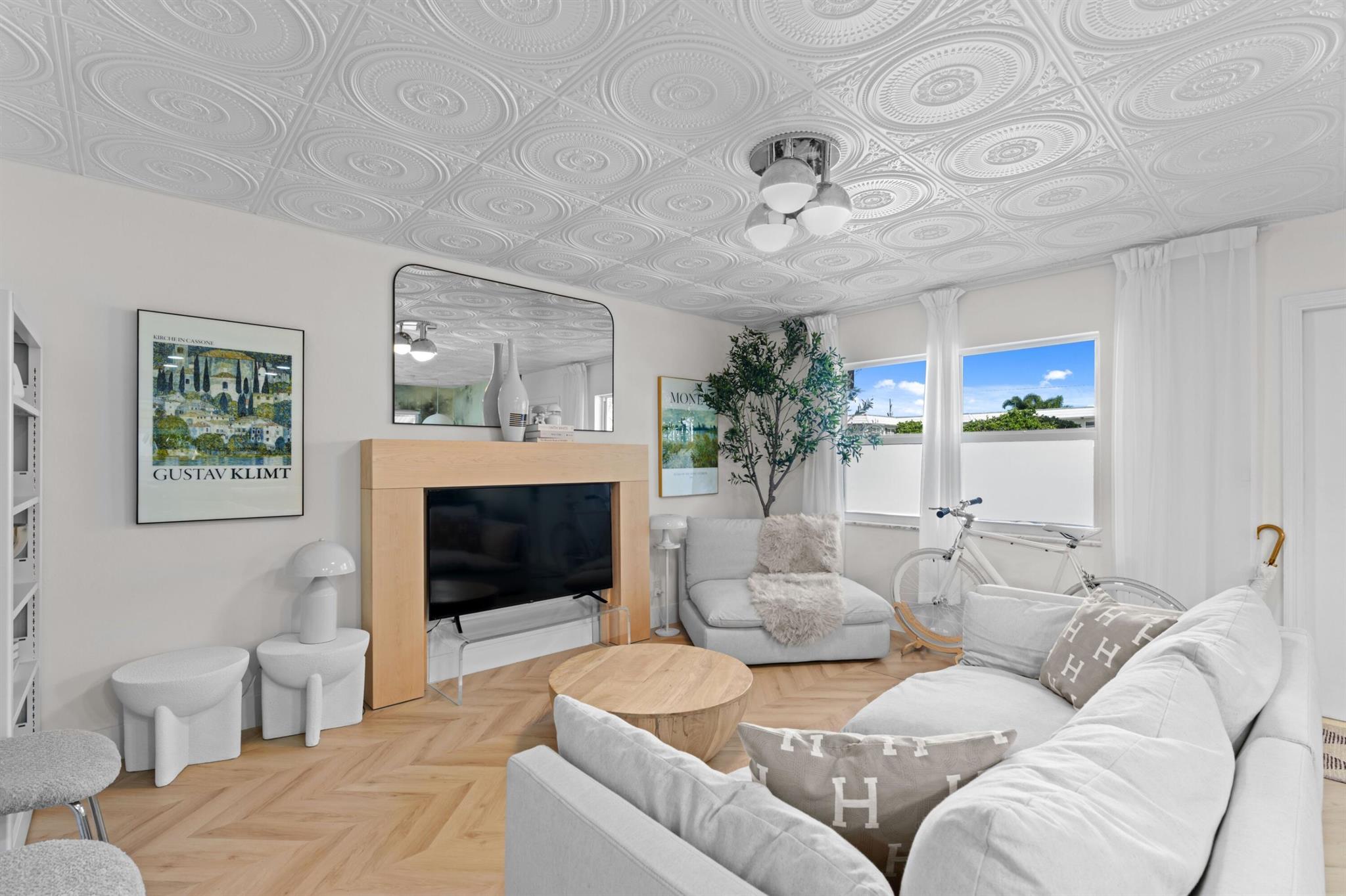 GLOUCHESTER HOUSE CONDO - Residential Lease