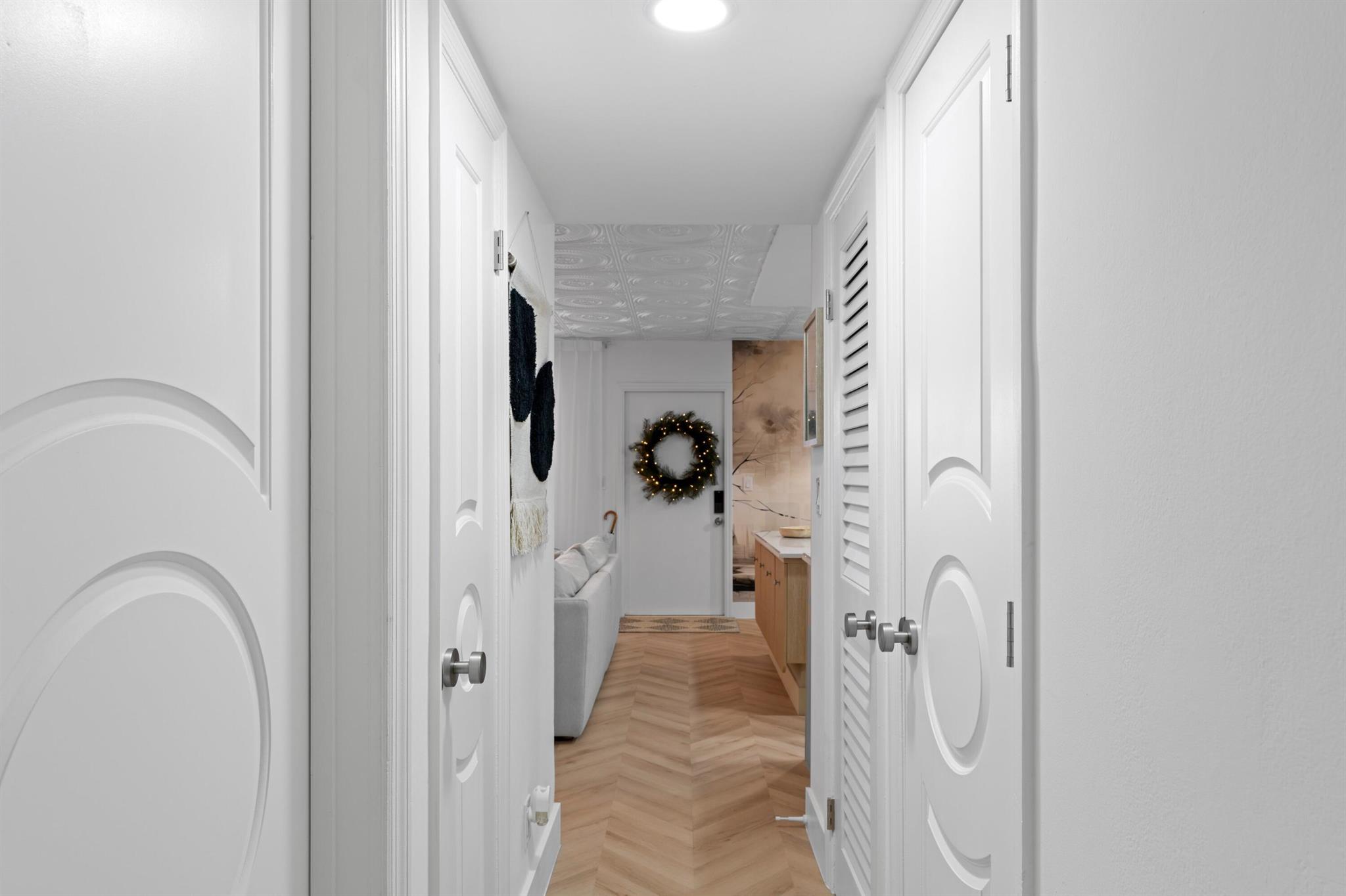 GLOUCHESTER HOUSE CONDO - Residential Lease