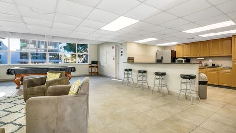 Condominium in Fort Lauderdale FL 155 Isle Of Venice Dr Dr 37.jpg