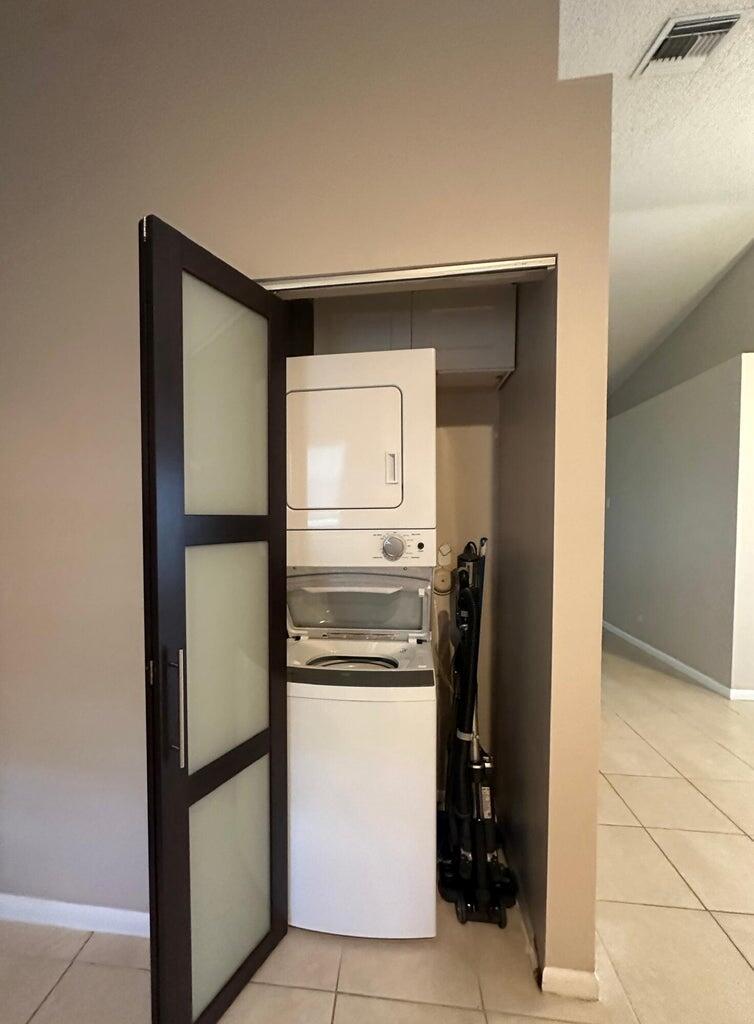 300 NE 42nd Street