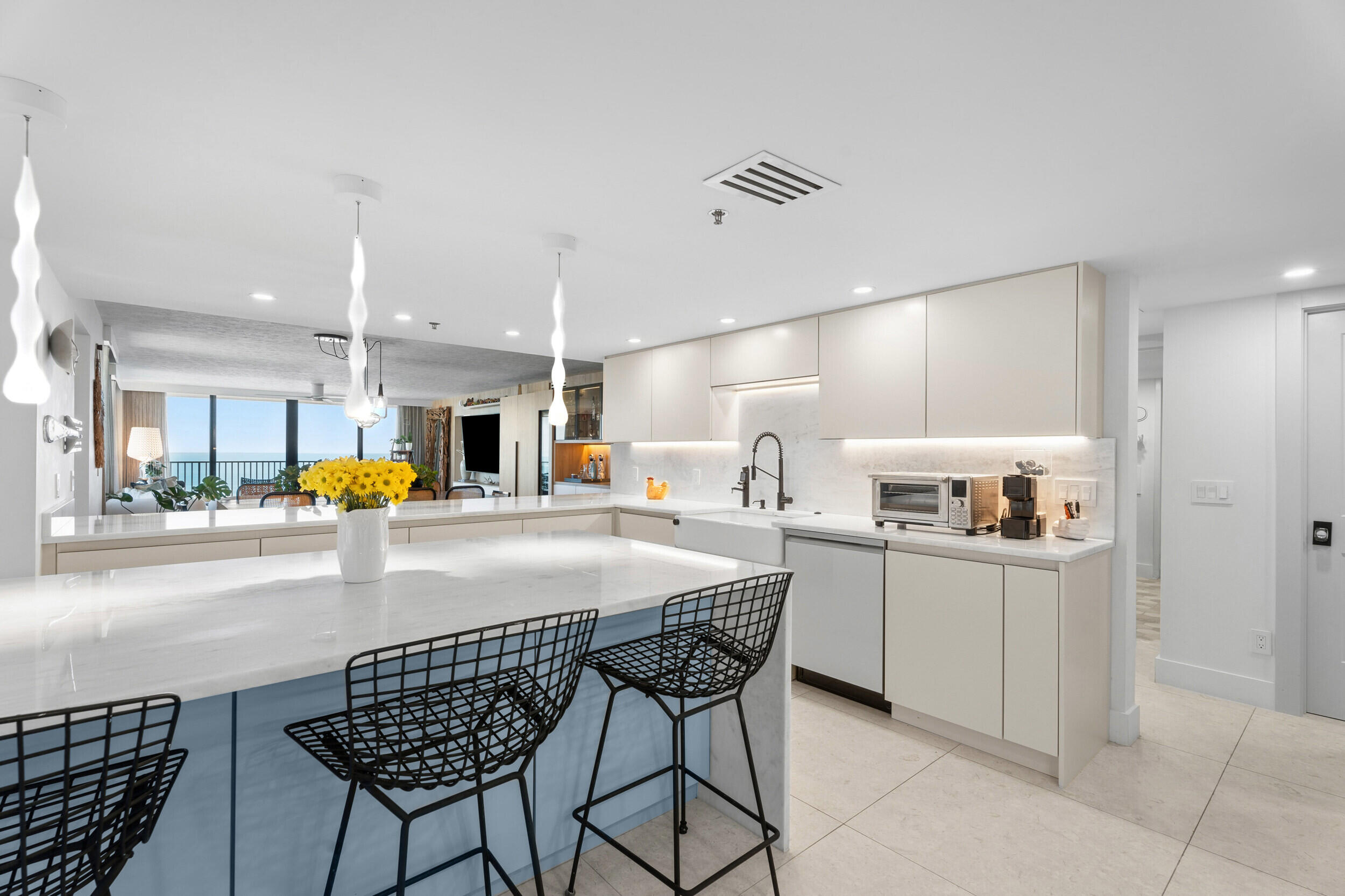 VISIONS CONDOMINIUM - Residential