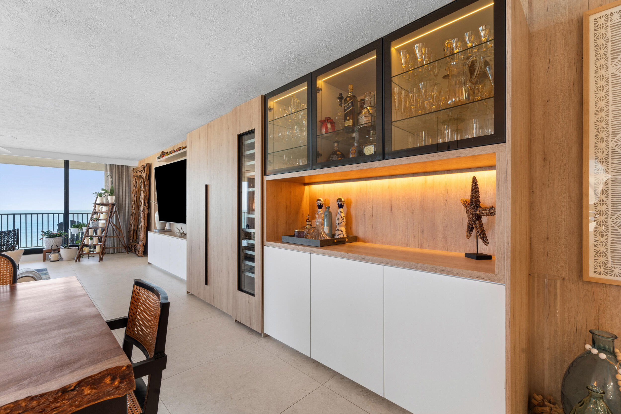 VISIONS CONDOMINIUM - Residential