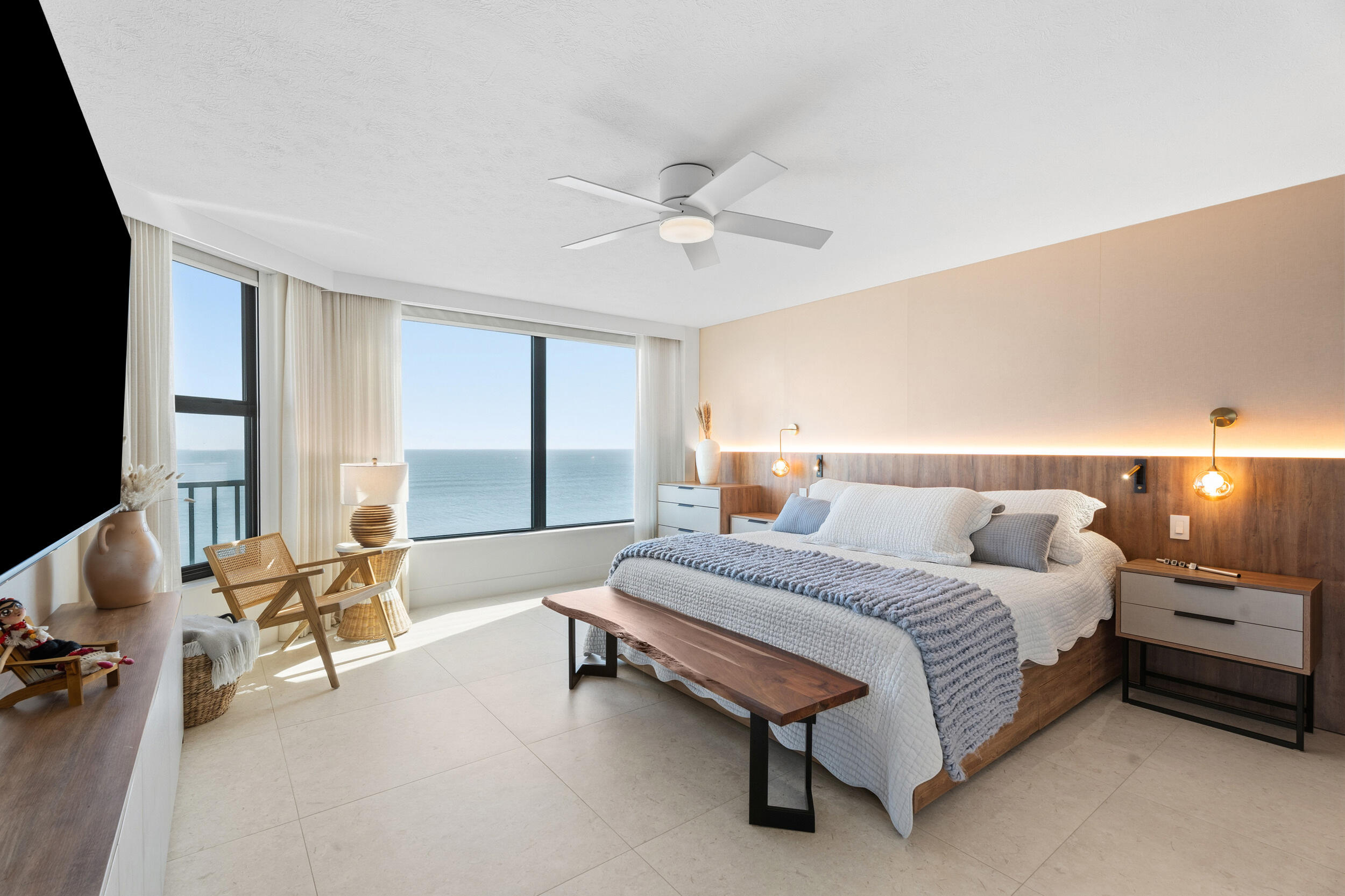 VISIONS CONDOMINIUM - Residential