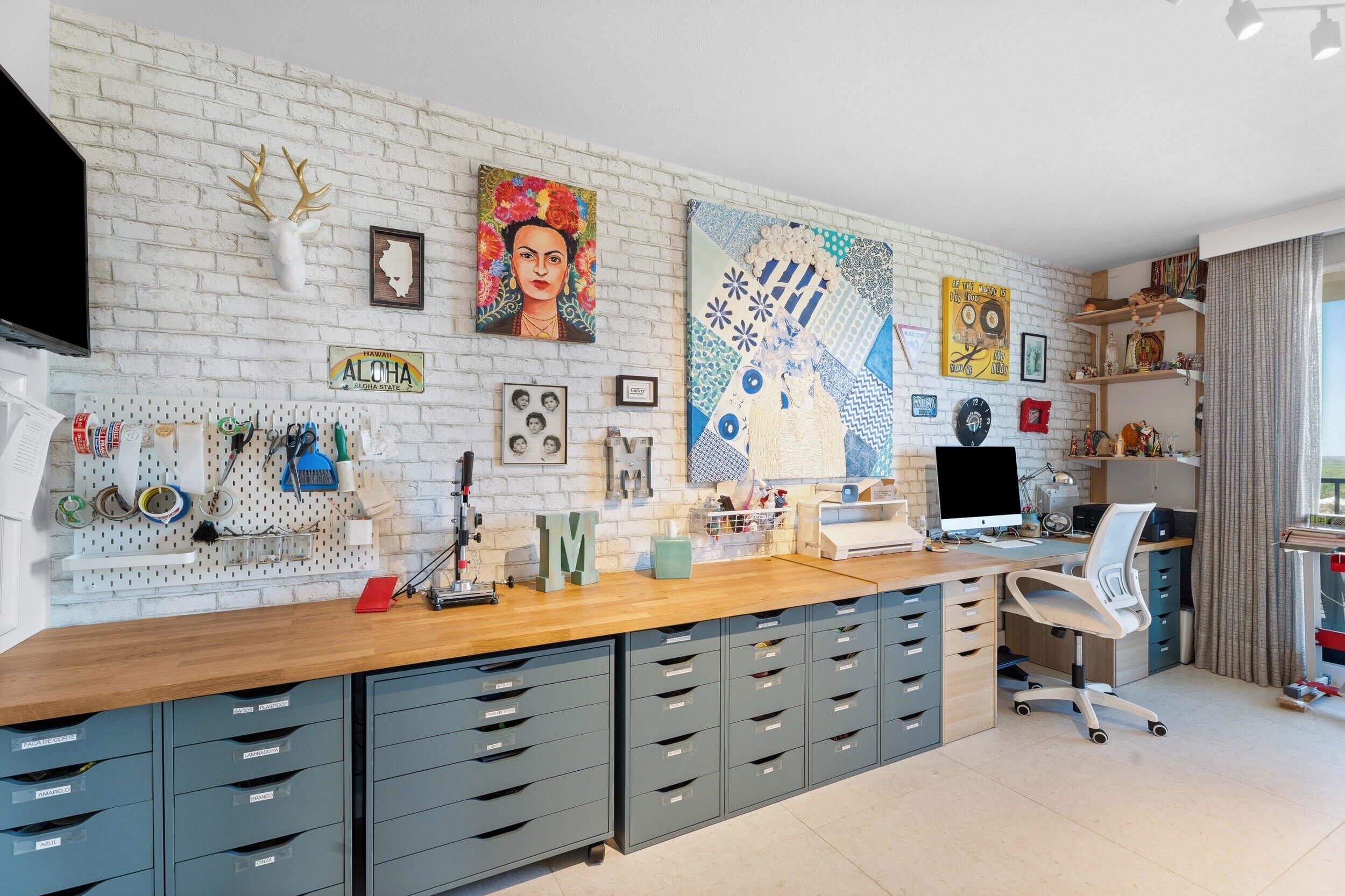 VISIONS CONDOMINIUM - Residential