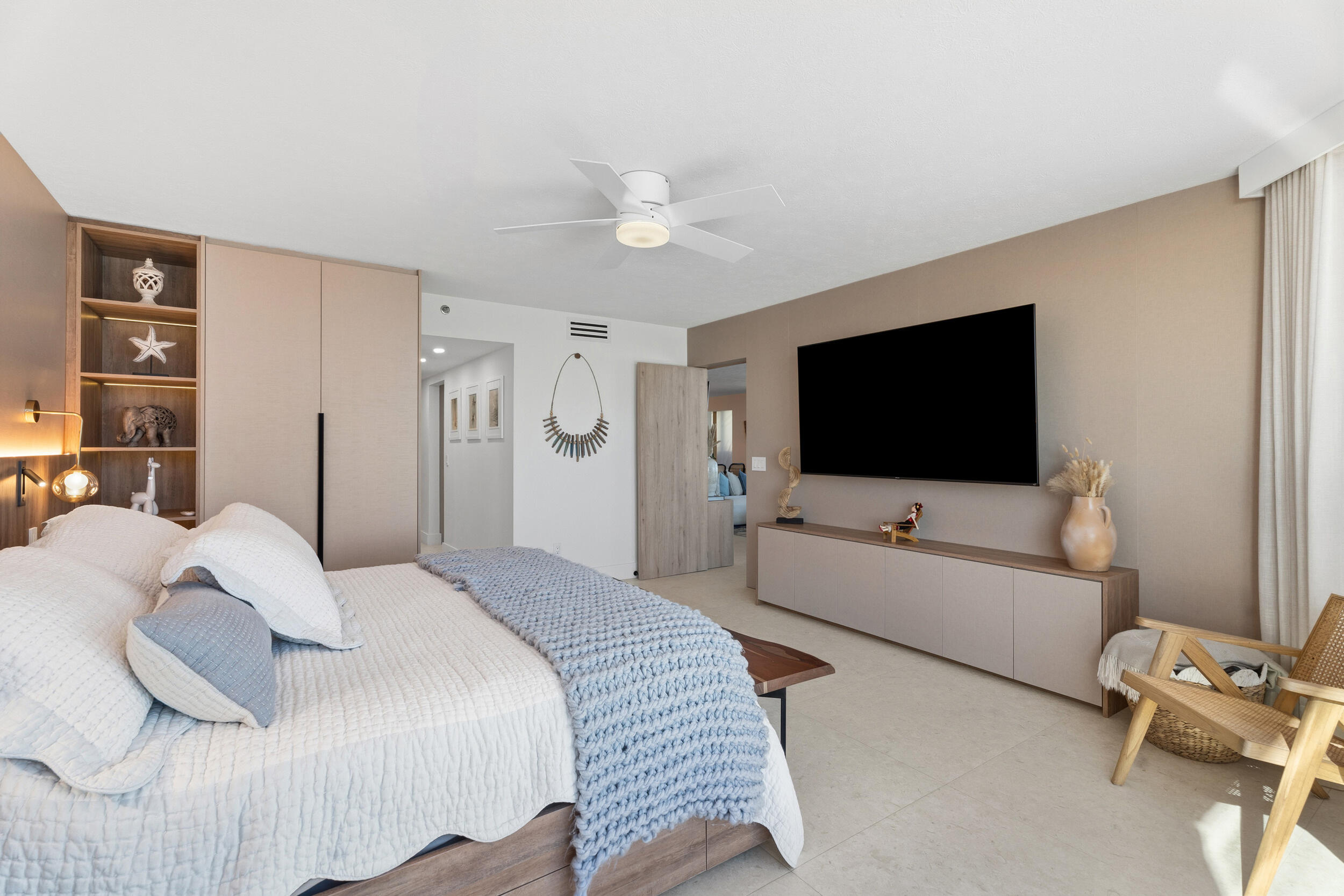 VISIONS CONDOMINIUM - Residential