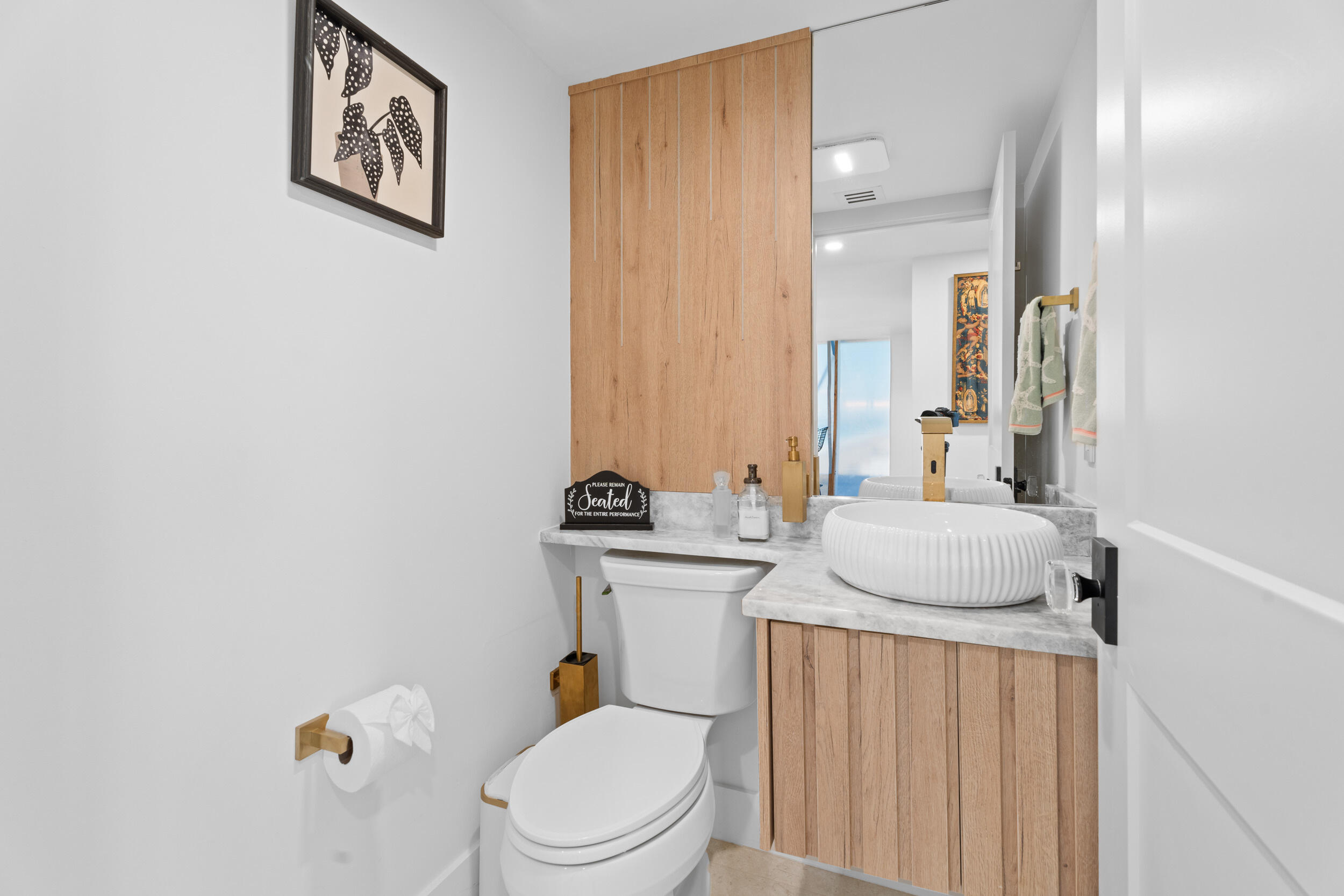 VISIONS CONDOMINIUM - Residential