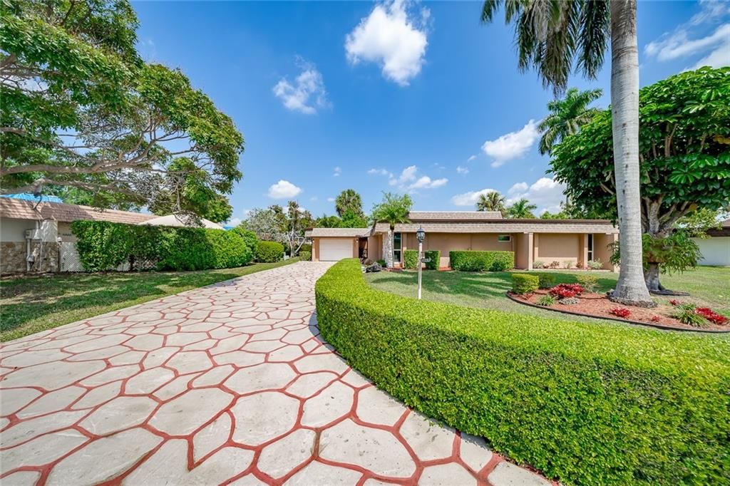 Photo of 6009 Linden Cir, Tamarac, FL 33319 (MLS # F10276600)