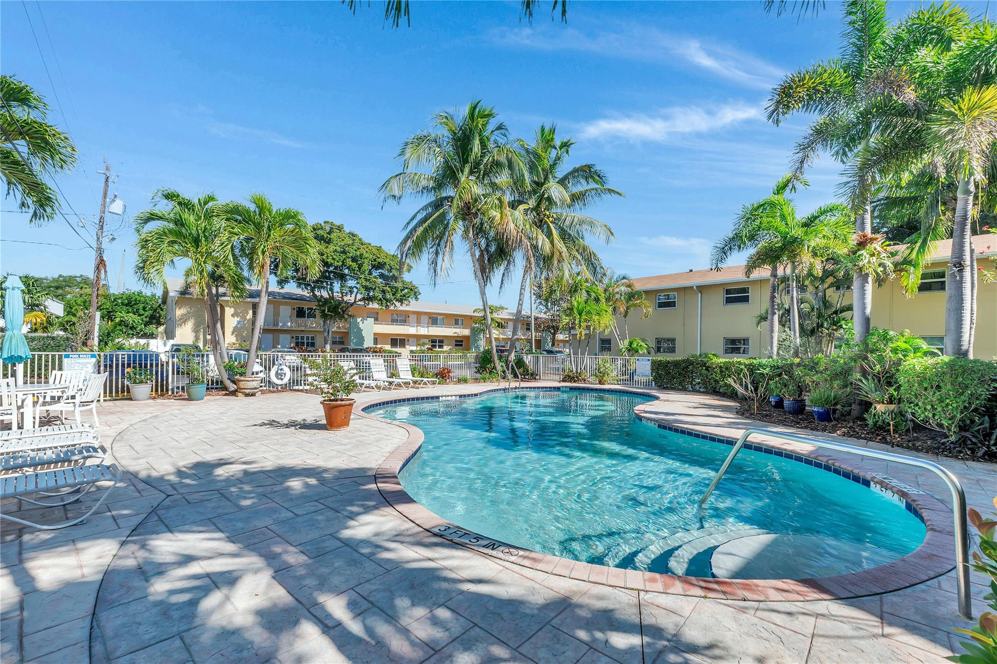 WILTON VILLAGE CONDO - Residential